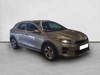 Usado Kia XCeed 120 HP (88 kW) 2022 Prateado SUV