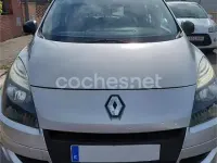 Usado Renault Scenic E-Tech Authentique 85 CV (62 kW) 2010 Gris / plata Monovolumen