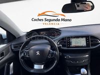Begagnad Peugeot 308 Allure 120 HK (88 kW) 2015 Vit Sedan