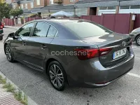 Usado Toyota Avensis Advance 143 CV (105 kW) 2016 Gris / plata Berlina