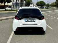 Usado Toyota Yaris 125 CV (91 kW) 2022 Blanco Utilitario