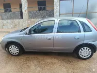 Usado Opel Corsa Enjoy 70 CV (51 kW) 2004 Gris / plata Utilitario