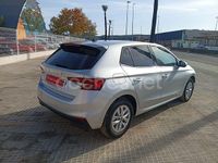 Usado Skoda Fabia Selection 115 CV (84 kW) 2025 Gris / plata Berlina