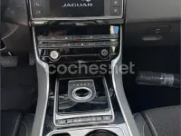 Usado Jaguar XE R-Sport 180 CV (132 kW) 2016 Blanco Berlina