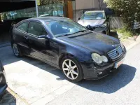 Usado Mercedes C220 Classic 150 CV (110 kW) 2005 Azul Berlina