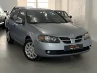 Usado Nissan Almera Visia 98 CV (72 kW) 2005 Gris / plata Berlina