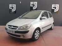 Usado Hyundai Getz 67 CV (49 kW) 2006 Plateado Utilitario