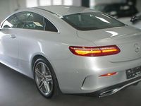 Usado Mercedes E220 AMG 194 CV (142 kW) 2018 Plateado Coupe