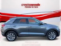 Usado VW T-Roc Advance 110 CV (80 kW) 2021 Gris SUV