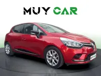Usado Renault Clio LIMITED 90 CV (66 kW) 2018 Rojo Utilitario