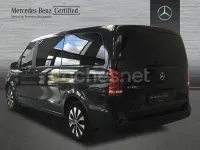 Usado Mercedes V220 Avantgarde 163 CV (119 kW) 2022 Gris / plata Monovolumen