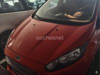 Usado Ford Fiesta Trend 100 CV (73 kW) 2015 Rojo Berlina