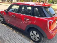 Usado Mini ONE 102 CV (75 kW) 2020 Rojo Utilitario