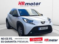 Usado Toyota Aygo X Play 72 CV (52 kW) 2024 Blanco SUV