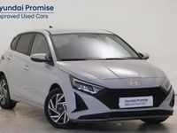Usado Hyundai i20 100 CV (73 kW) 2025 Gris/plata Utilitario