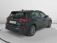 Usado Ford Focus ST-Line 125 CV (91 kW) 2023 Negro Utilitario