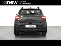 Usado Dacia Sandero Extreme 101 CV (74 kW) 2025 Verde Berlina