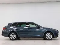 Usado Seat Leon Style 110 CV (80 kW) 2023 Gris Utilitario