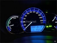 Usado Toyota Yaris Hybrid Active 100 CV (73 kW) 2015 Blanco Berlina