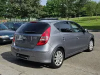 Usado Hyundai i30 GLS 128 CV (94 kW) 2011 Gris Utilitario