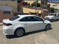 Usado Toyota Corolla Active 122 CV (89 kW) 2020 Blanco Berlina