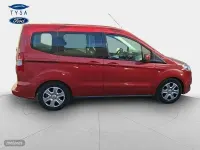 Usado Ford Tourneo Courier 75 CV (55 kW) 2018 Rojo Monovolumen