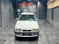 Usado Opel Vectra 170 CV (125 kW) 1994 Blanco Berlina