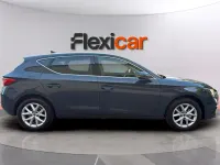 Usado Seat Leon Style 116 CV (85 kW) 2025 Gris Berlina