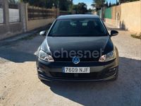Usado VW Golf VII 110 CV (80 kW) 2016 Gris / plata Berlina