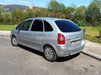 Usado Citroën Xsara Picasso Exclusive 92 CV (67 kW) 2009 Gris / plata Monovolumen