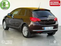 Usado Opel Astra Selective 110 HP (80 kW) 2016 Castanho Sedan