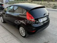 Usado Ford Fiesta Titanium 90 CV (66 kW) 2010 Negro Berlina
