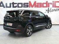Usado Peugeot 5008 Allure 131 CV (96 kW) 2024 Gris / plata Monovolumen