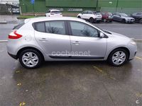 Usado Renault Mégane Dynamique 110 CV (80 kW) 2012 Gris / plata Berlina