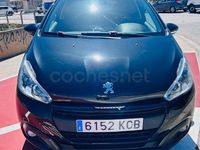 Usado Peugeot 208 GT-line 120 CV (88 kW) 2017 Negro Utilitario