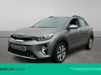 Usado Kia Stonic 101 CV (74 kW) 2025 Gris SUV