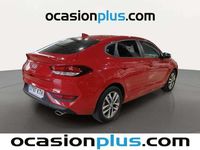 Usado Hyundai i30 120 CV (88 kW) 2019 Rojo Utilitario