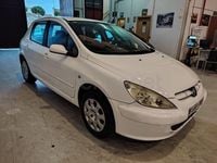 Usado Peugeot 307 90 CV (66 kW) 2005 Blanco Berlina