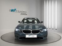 Usado BMW 330 Comfort Edition 265 CV (194 kW) 2021 Azul claro metalizado Berlina