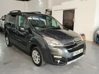 Usado Citroën Berlingo Feel 110 CV (80 kW) 2016 Gris / plata Monovolumen