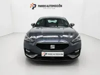 Usado Seat Leon FR 150 CV (110 kW) 2023 Gris / plata Berlina