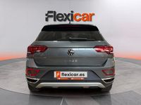 Usado VW T-Roc 110 CV (80 kW) 2023 Gris SUV
