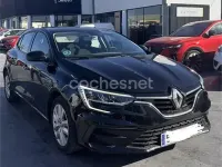 Usado Renault Mégane II Zen 115 CV (84 kW) 2022 Negro Berlina