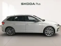 Usado Skoda Scala 116 CV (85 kW) 2025 Gris Utilitario