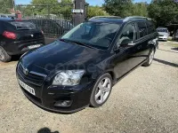 Usado Toyota Avensis Executive 150 CV (110 kW) 2006 Negro Familiar