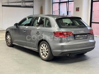 Usado Audi A3 Attraction 110 CV (80 kW) 2014 Gris / plata Berlina