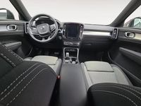 Begagnad Volvo XC40 Core 163 HK (119 kW) 2025 Svart SUV