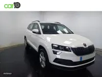 Usado Skoda Karoq Ambition 150 CV (110 kW) 2021 Blanco SUV