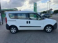 Usado Opel Combo Selective 90 CV (66 kW) 2015 Blanco Monovolumen