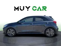 Usado Kia Rio 84 CV (61 kW) 2018 Gris Utilitario